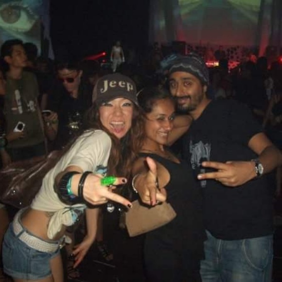 👁‍🗨♠️🔴 Welcome to my closet - Picture 4 of 5